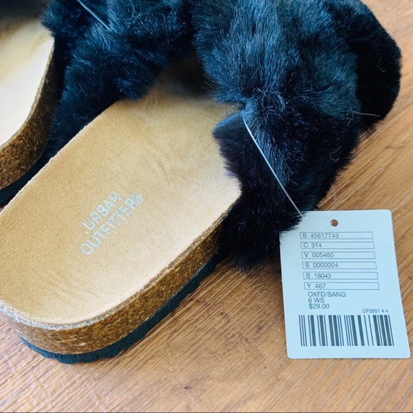 Fur Slides - Picture 4 of 5